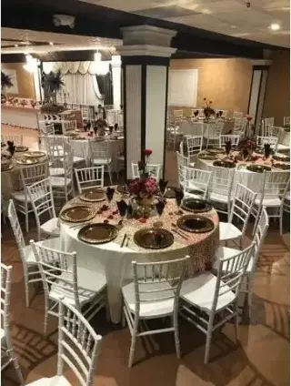 SALON REAL