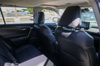 Toyota RAV4 Hybrid 2022 4x4 XLE Premium 4p SUV