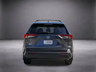 Toyota RAV4 Hybrid 2022 4x4 XLE Premium 4p SUV