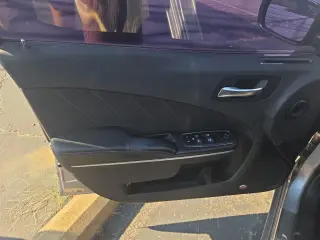 2017 Dodge Charger SXT RWD