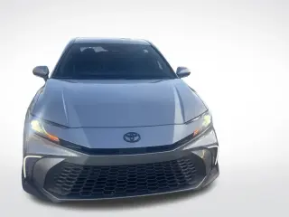 Toyota Camry 2025 SE 4dr Sedán