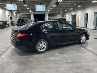 Toyota Camry 2025 LE 4p Sedan