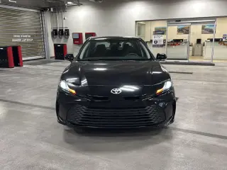 Toyota Camry 2025 LE 4p Sedan
