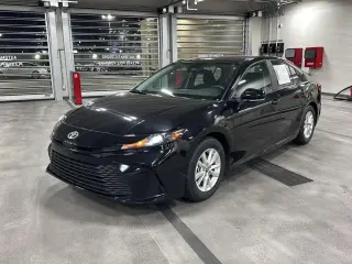 Toyota Camry 2025 LE 4p Sedan