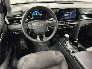 Toyota Camry 2025 LE 4p Sedan