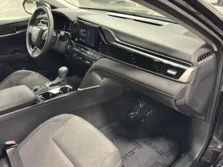 Toyota Camry 2025 LE 4p Sedan