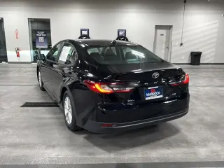 Toyota Camry 2025 LE 4p Sedan