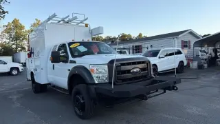 2016 Ford Super Duty F-550 DRW 2WD SuperCab 162" WB 60" CA XL