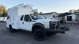 2016 Ford Super Duty F-550 DRW 2WD SuperCab 162" WB 60" CA XL