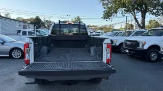 2018 Ford Super Duty F-250 SRW XL 4WD Crew Cab 6.75' Box