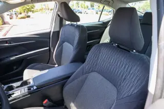 Toyota Camry 2025 SE 4dr Sedán