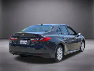 Toyota Camry 2025 SE 4dr Sedán