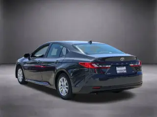 Toyota Camry 2025 SE 4dr Sedán