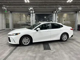 Toyota Camry 2026 LE 4p Sedan