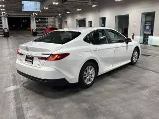Toyota Camry 2026 LE 4p Sedan