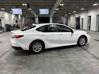 Toyota Camry 2026 LE 4p Sedan