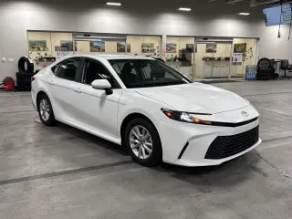 Toyota Camry 2026 LE 4p Sedan