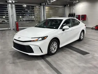Toyota Camry 2026 LE 4p Sedan
