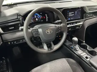 Toyota Camry 2026 LE 4p Sedan