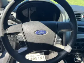 2010 Ford Fusion 4dr Sdn SE FWD