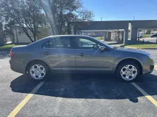 2010 Ford Fusion 4dr Sdn SE FWD