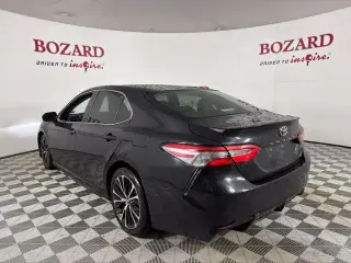 Toyota Camry 2018 SE Sedán 4 puertas