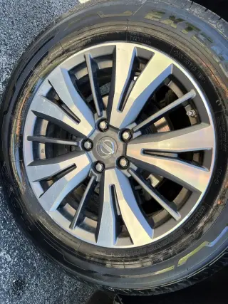 2017 Nissan Pathfinder 4x4 SV