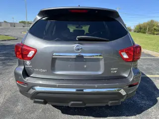 2017 Nissan Pathfinder 4x4 SV