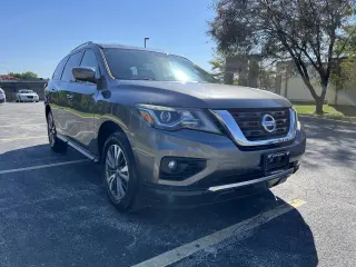 2017 Nissan Pathfinder 4x4 SV