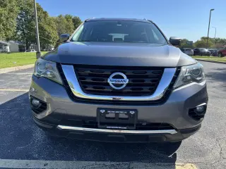 2017 Nissan Pathfinder 4x4 SV