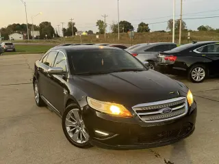 2010 Ford Taurus 4dr Sdn Limited FWD