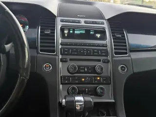 2010 Ford Taurus 4dr Sdn Limited FWD