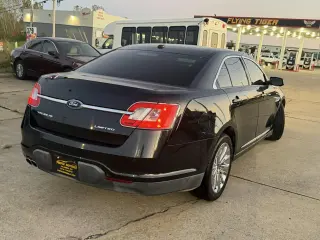2010 Ford Taurus 4dr Sdn Limited FWD