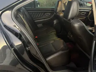 2010 Ford Taurus 4dr Sdn Limited FWD
