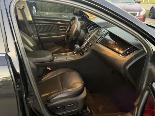 2010 Ford Taurus 4dr Sdn Limited FWD