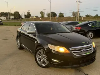 2010 Ford Taurus 4dr Sdn Limited FWD