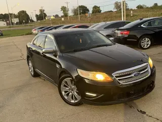 2010 Ford Taurus 4dr Sdn Limited FWD