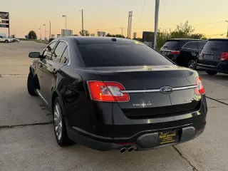 2010 Ford Taurus 4dr Sdn Limited FWD
