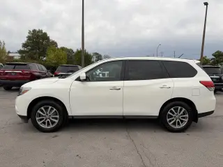 2014 Nissan Pathfinder S
