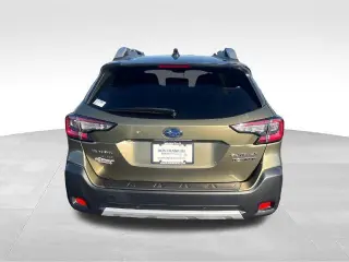 Subaru Outback 2025 AWD Touring XT 4dr Crossover