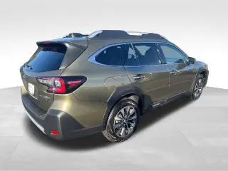 Subaru Outback 2025 AWD Touring XT 4dr Crossover