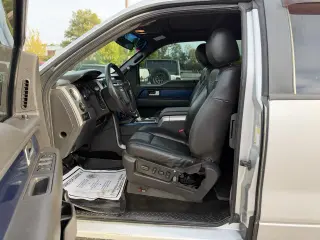 2013 Ford F-150 4WD SuperCab 133" SVT Raptor