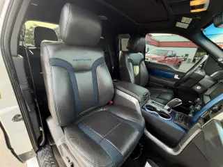 2013 Ford F-150 4WD SuperCab 133" SVT Raptor