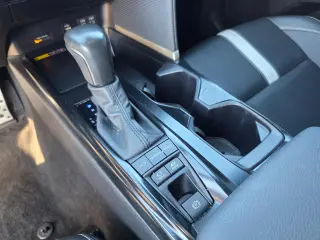 2025 Toyota Camry Hybrid SE