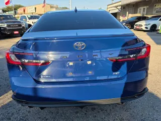 2025 Toyota Camry Hybrid SE