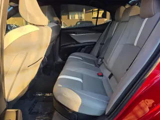 2025 Toyota Camry Hybrid SE