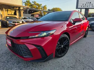2025 Toyota Camry Hybrid SE