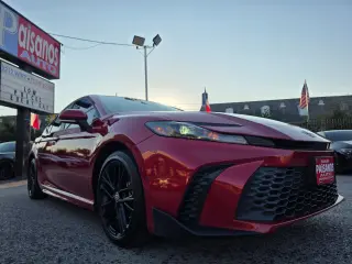 2025 Toyota Camry Hybrid SE