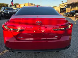 2025 Toyota Camry Hybrid SE