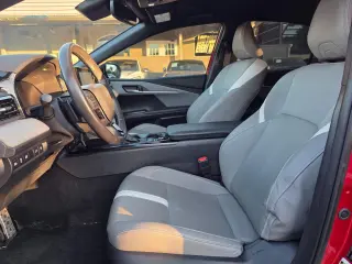 2025 Toyota Camry Hybrid SE